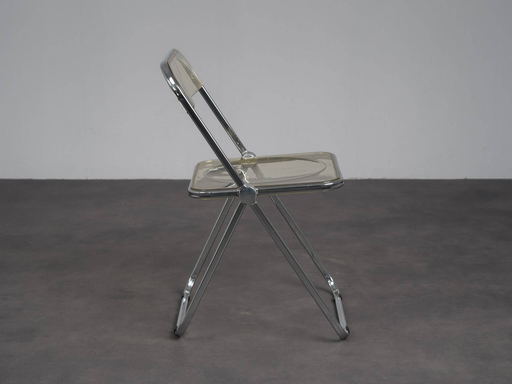 Pair of Plia folding chairs by Giancarlo Piretti for Castelli, Italy, 1970s