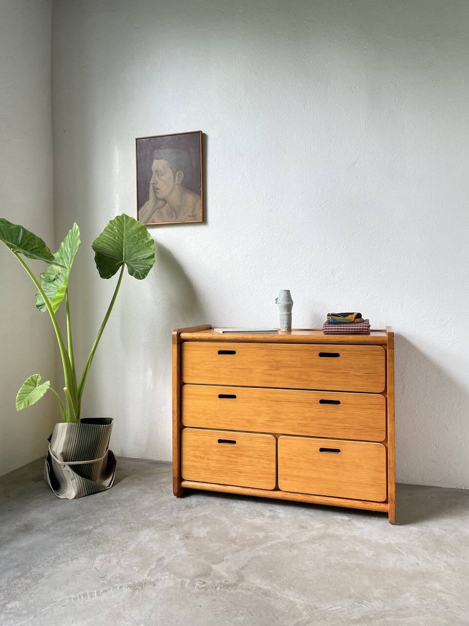 1980s pine chest of drawers