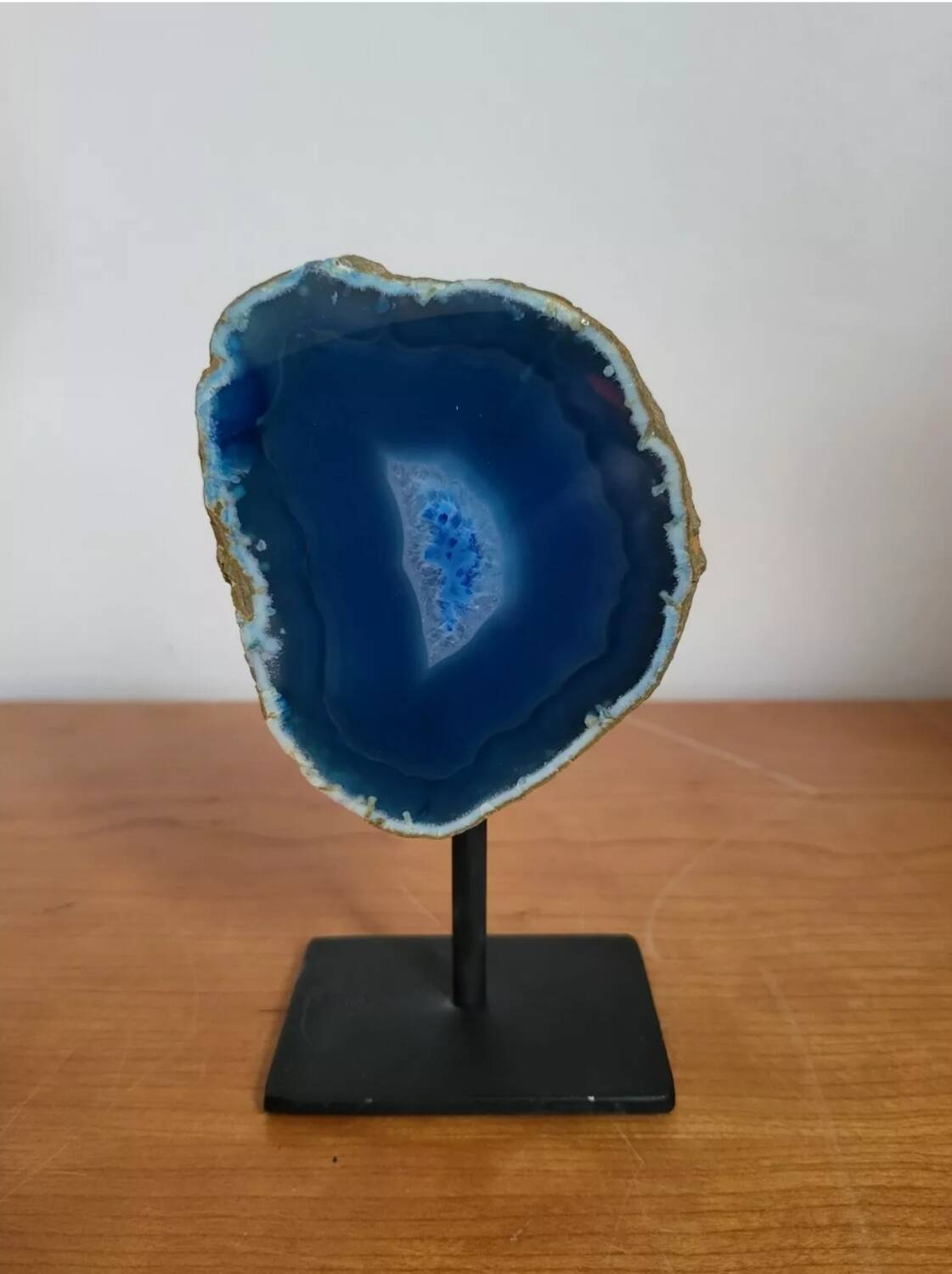 Blue Geode Agate on support