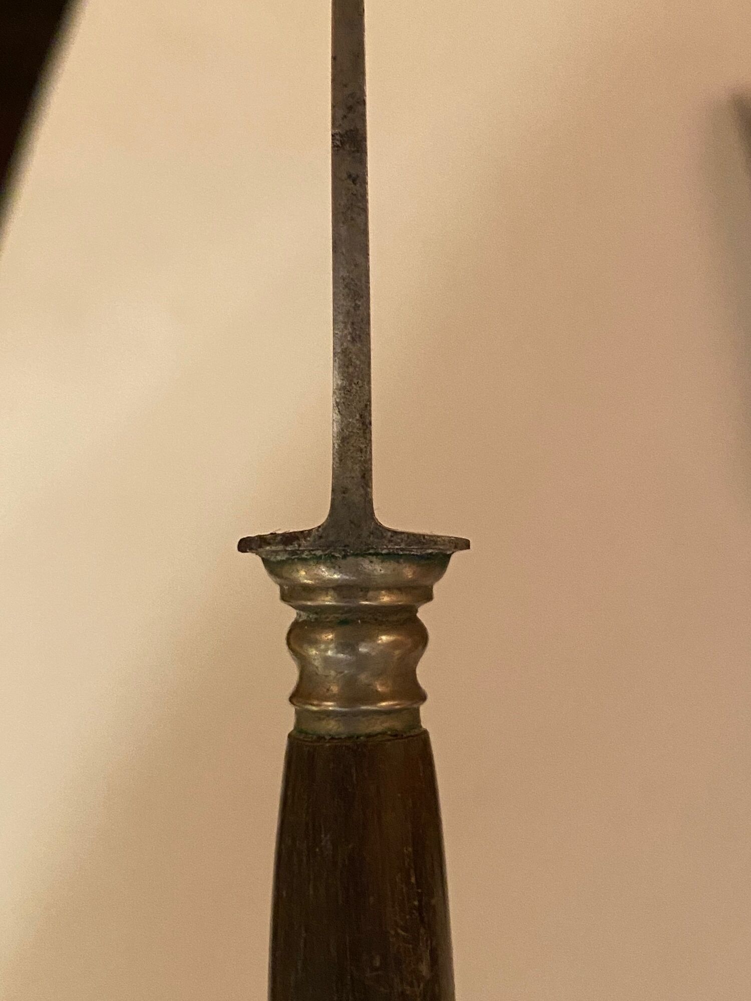 Series of 10 knives, horn sleeves and steel blades