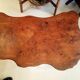 Table basse en loupe d'orme