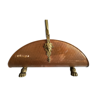 Copper log holder and laison