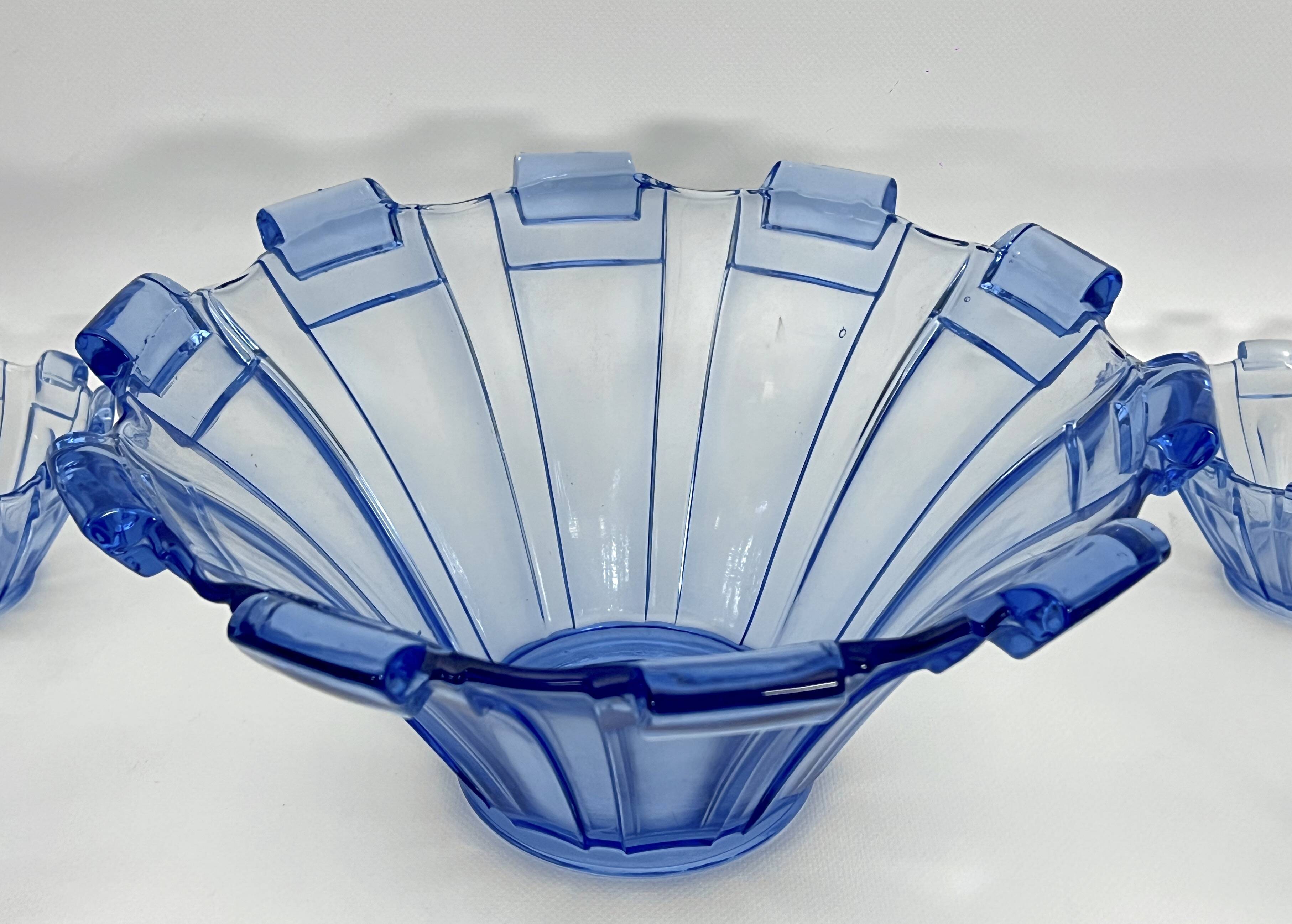 Art Deco Murano glass serving bowl set of 13. Italy 1930s
