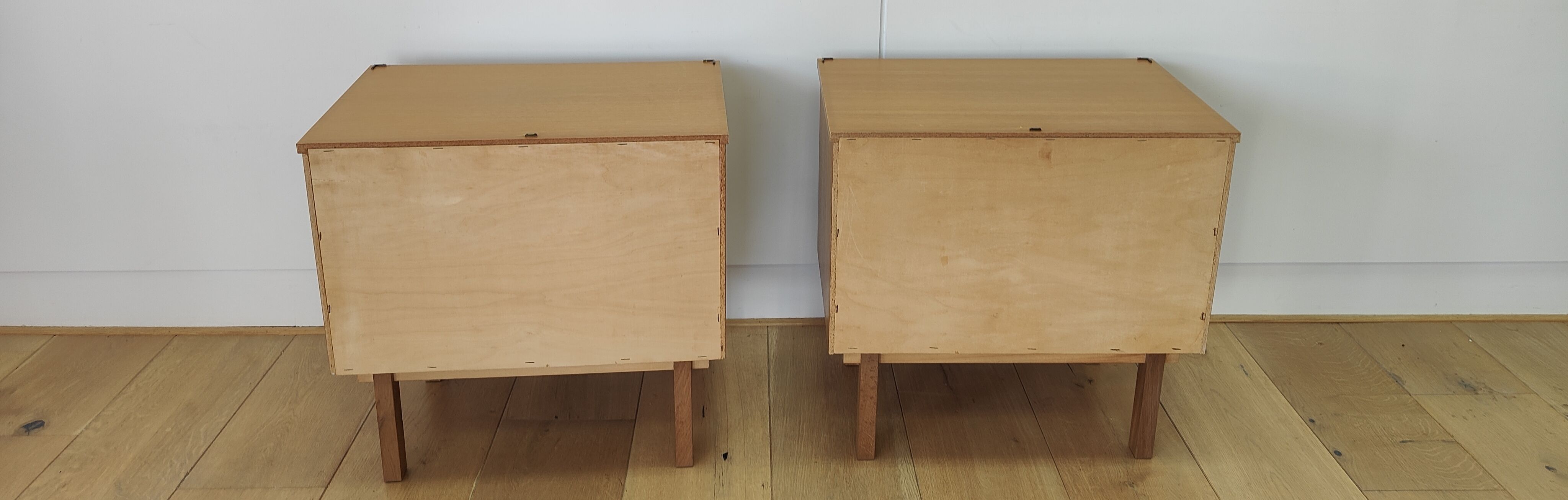 Set of 2 bedside tables from the middle of the century