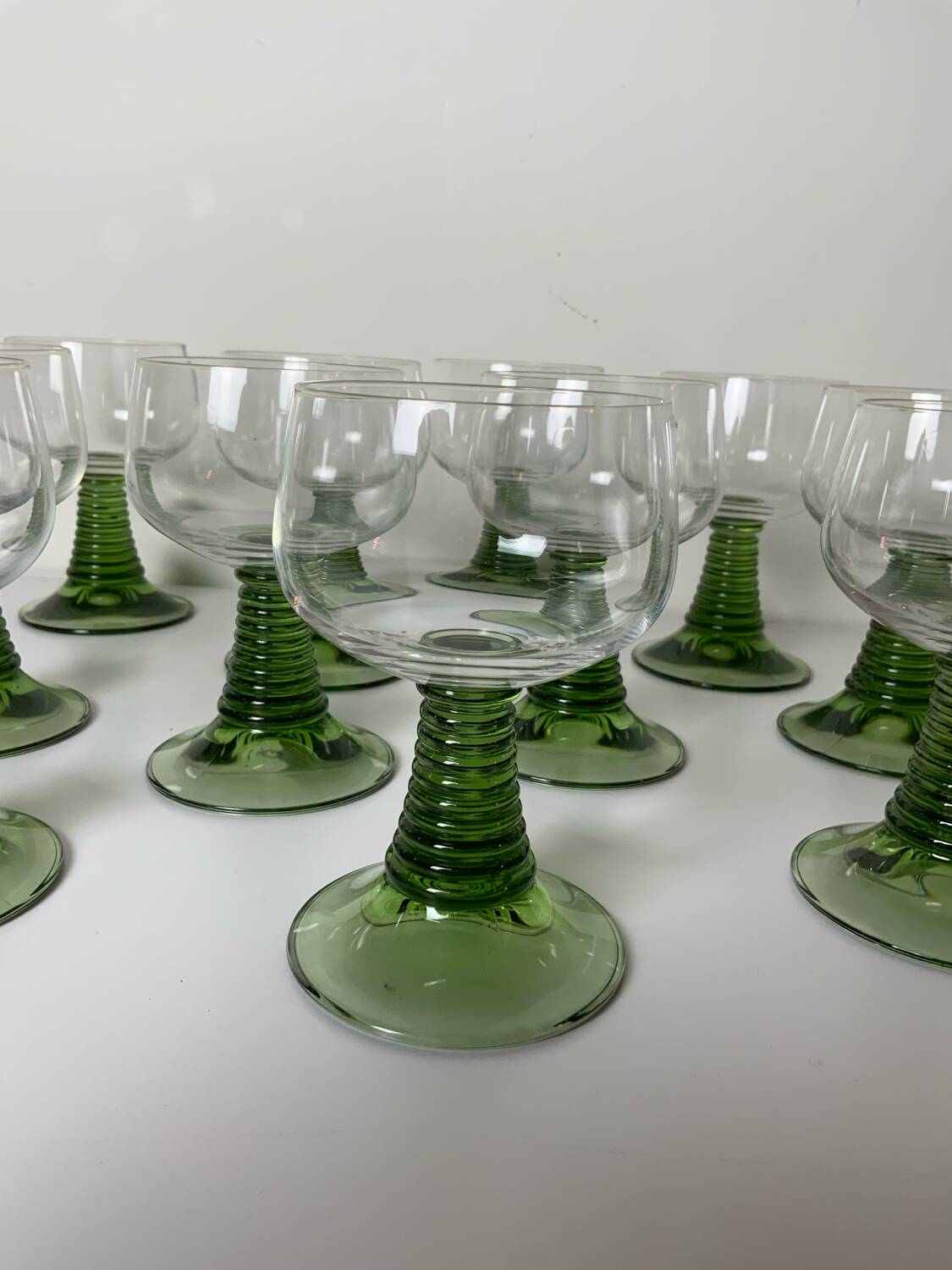12 verres à vin blanc vintage