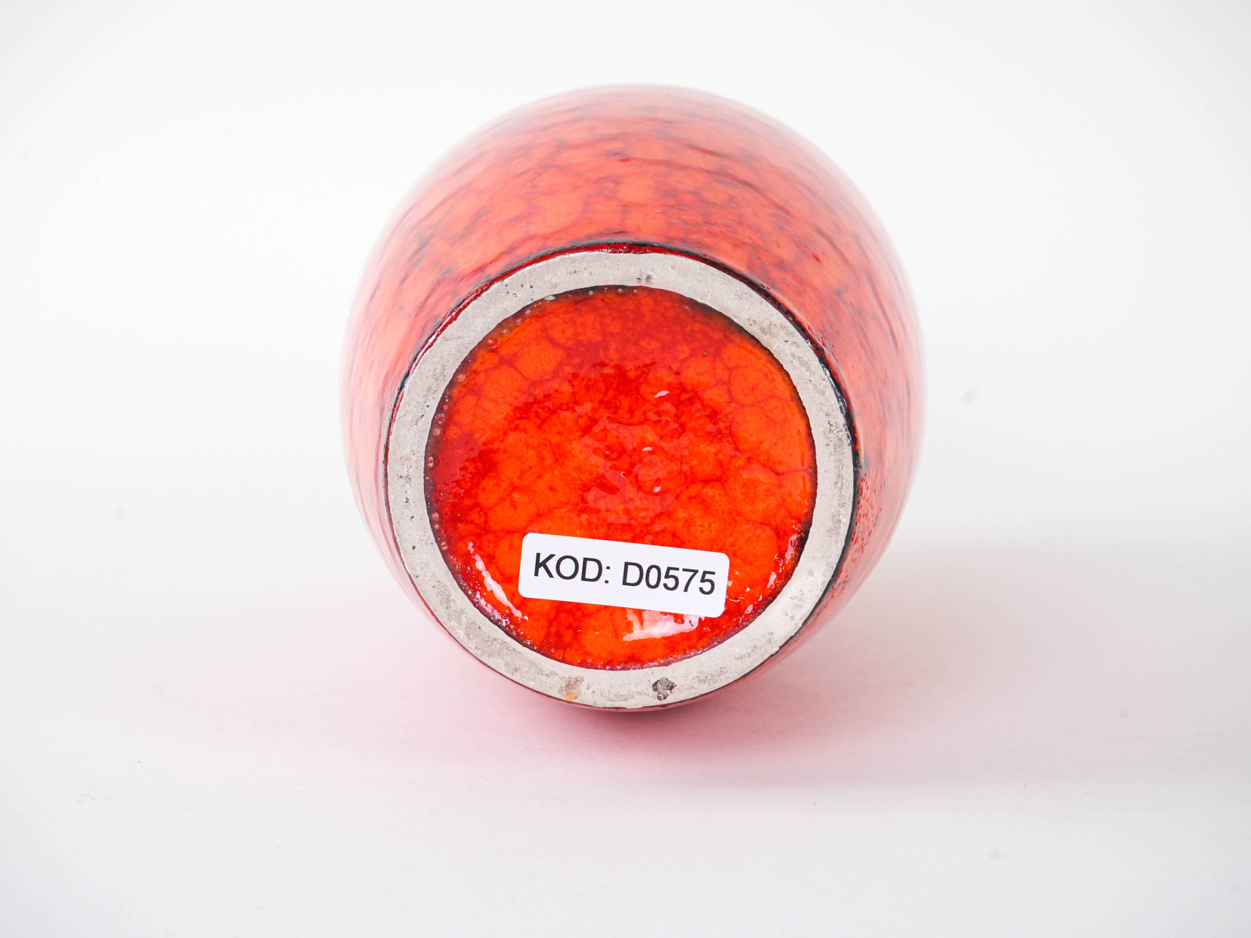 Vase en céramique rouge, design allemand, années 1960, fabriqué par Scheurich.