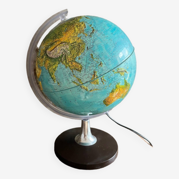 Luminous earth globe