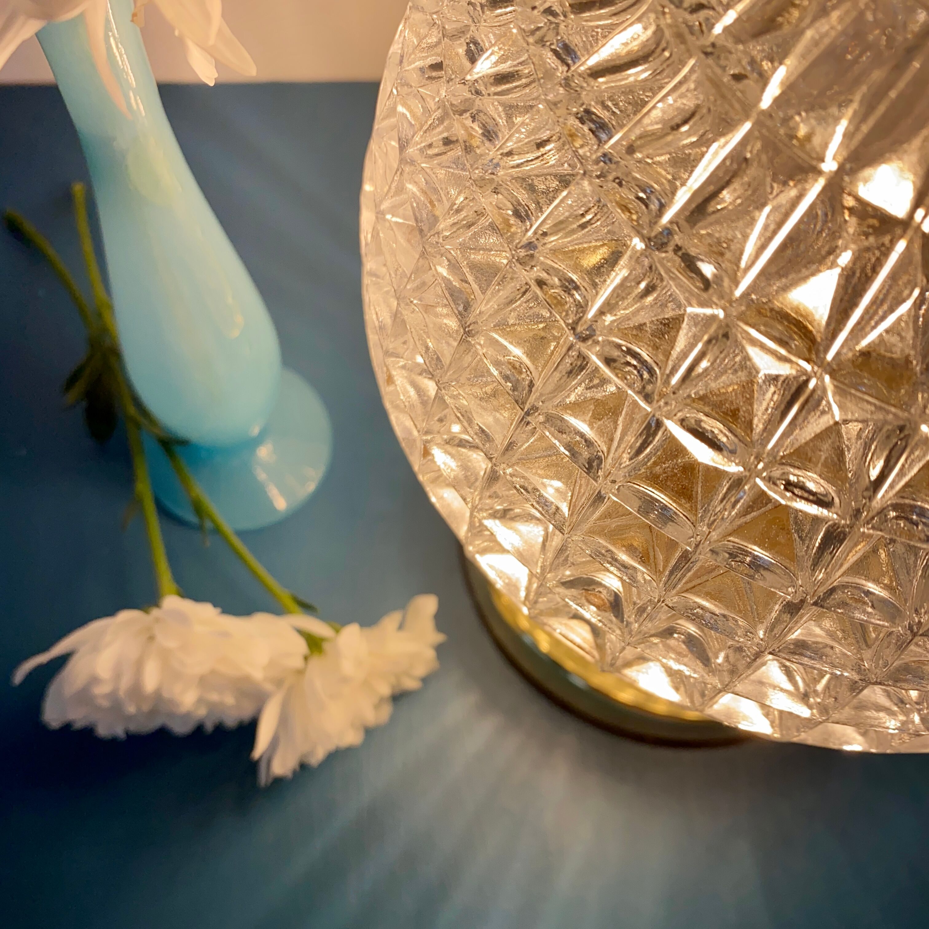 Vintage globe table lamp in molded glass