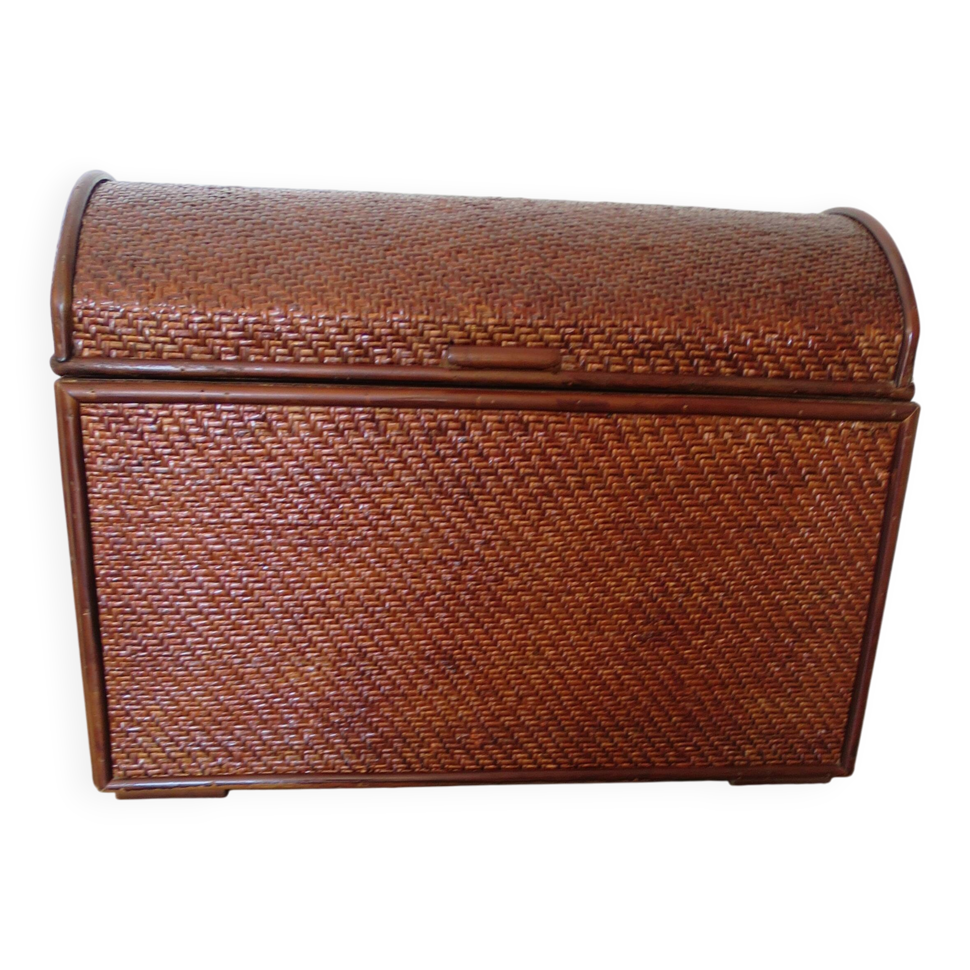 Vintage storage chest - curved - woven rattan - 1970s - mahogany colour