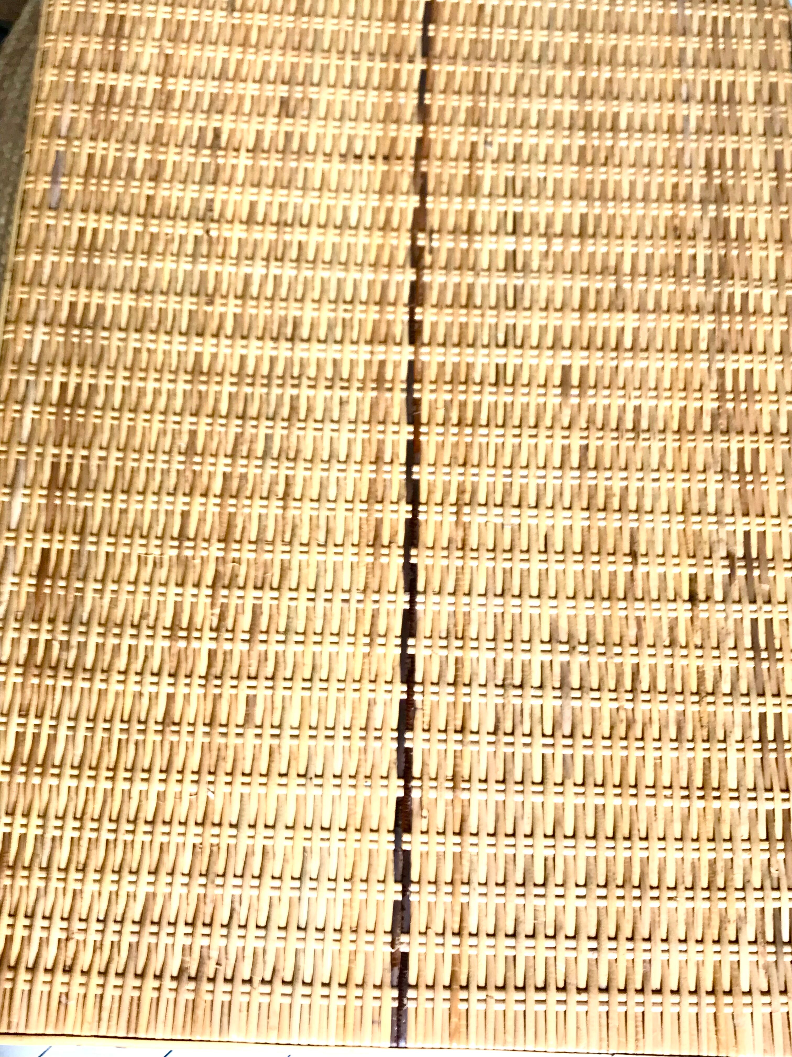 Rattan table