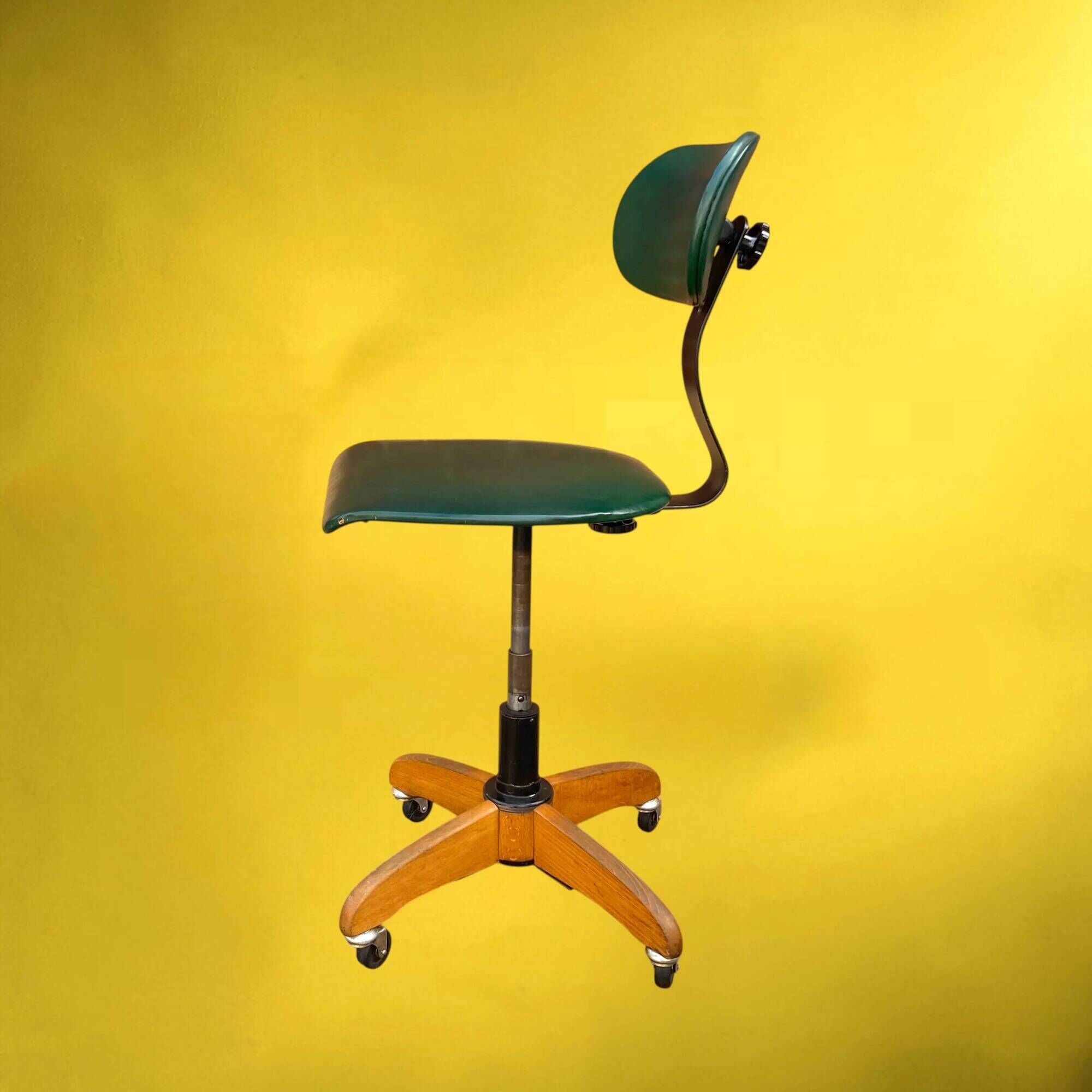 Polster office chair Gleich Klöber in green faux leather, wood and metal – mid-century