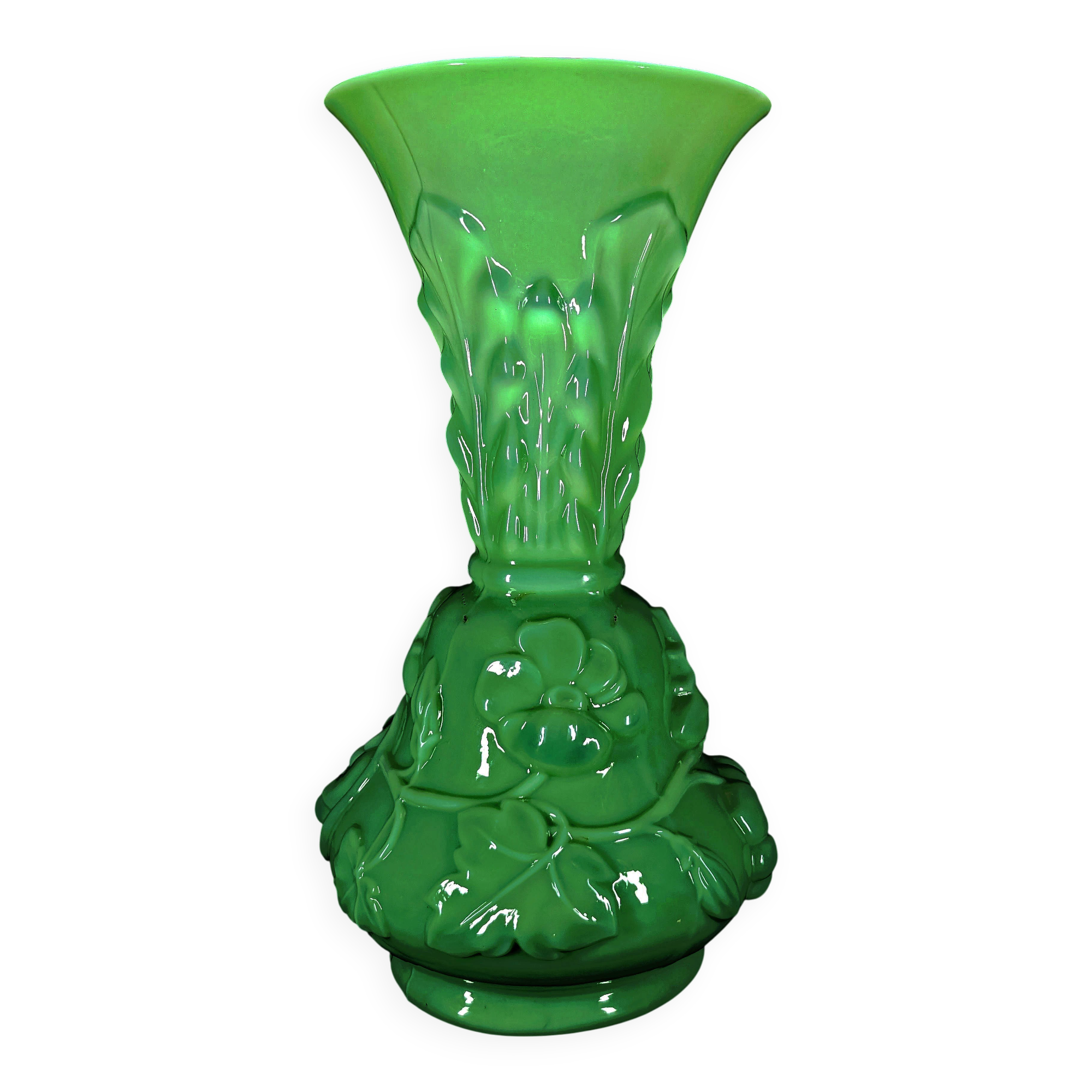 St Louis Vase "Capucine" Decor: Leaves and garlands