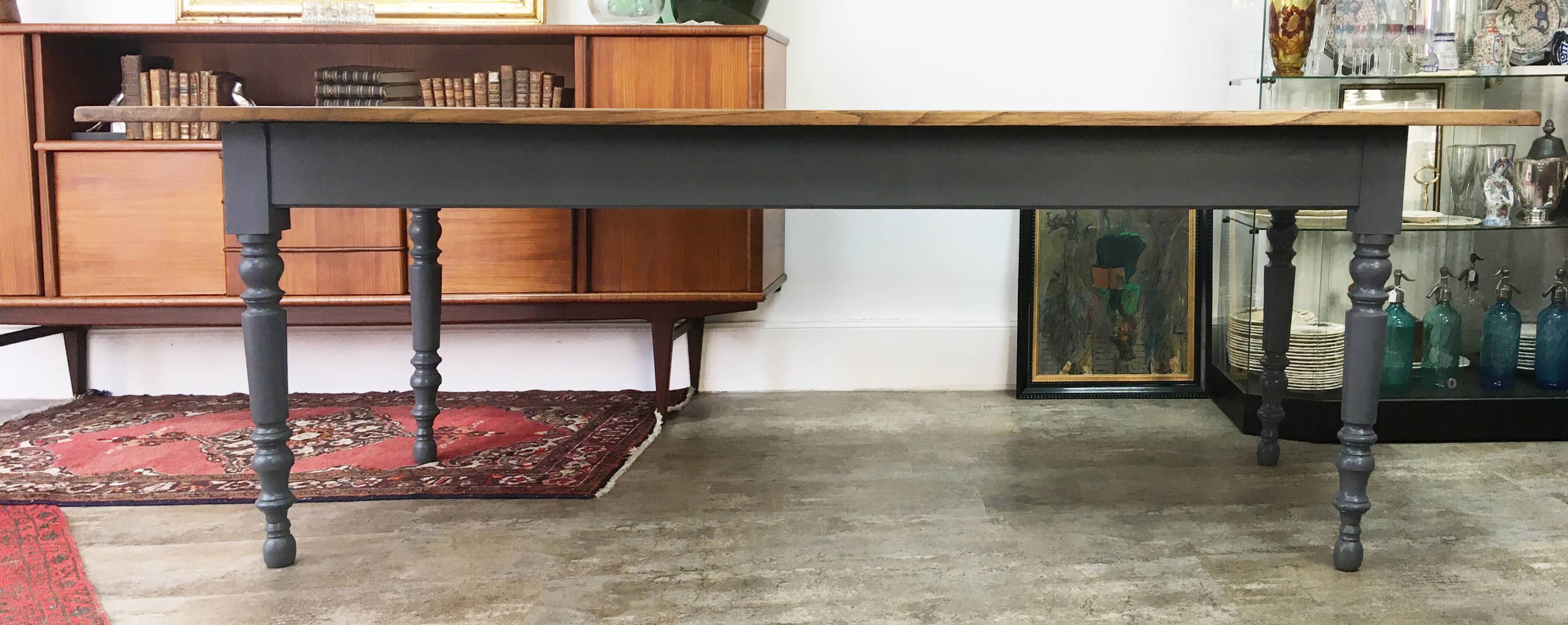 Large farm table 2m50 turned foot painted and waxed tray