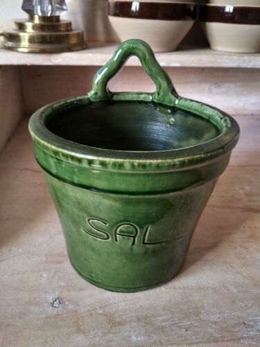 Pot à sel mural en céramique verte