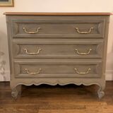Old chest of drawers