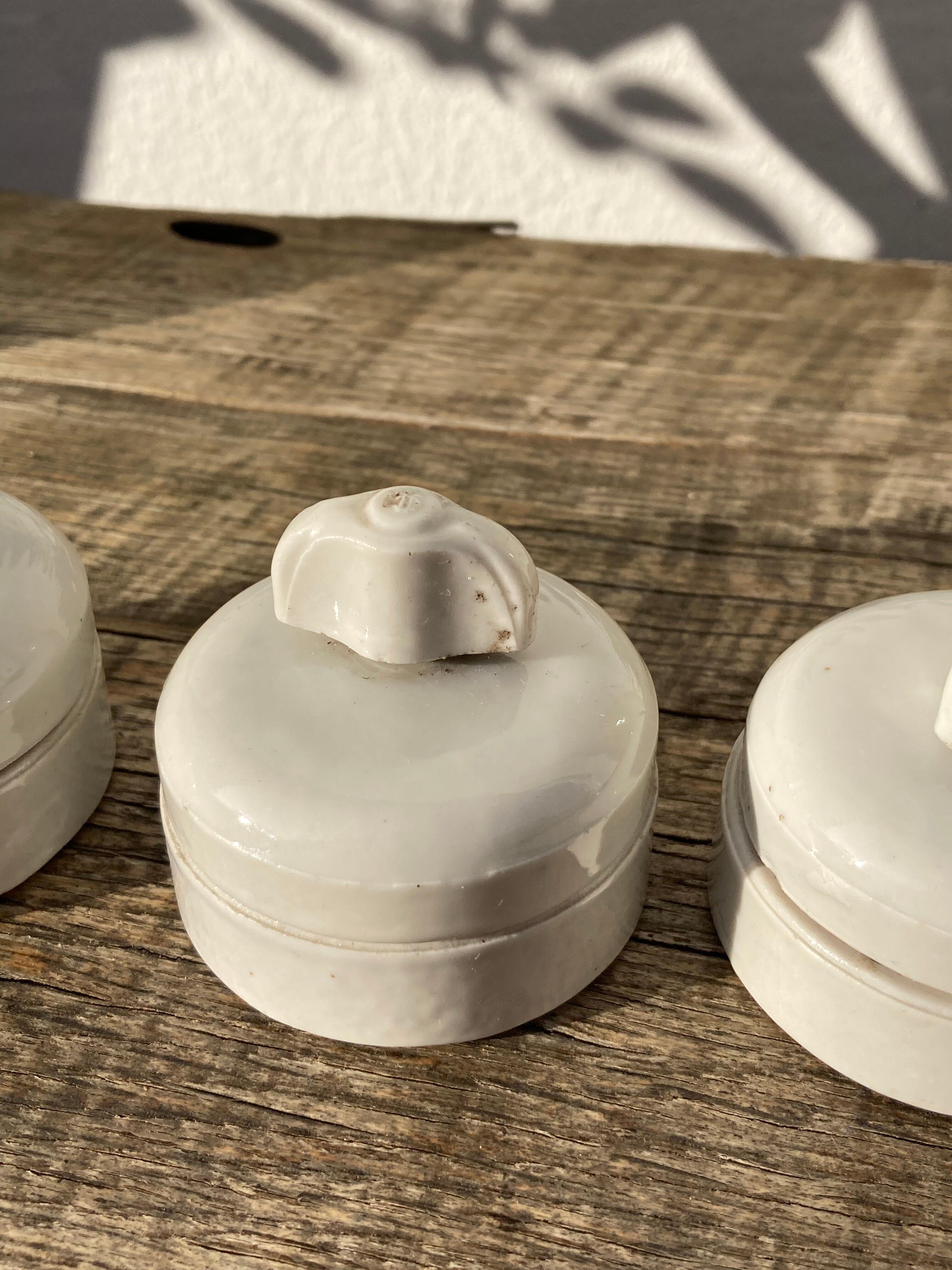 3 electric switches ceramic 20-30s vintage white