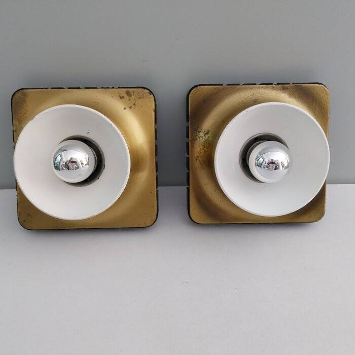 Pair of Italian wall lights from the 70s