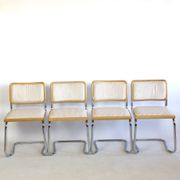 Série de quatre chaises B32
