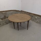 Extendable half-moon round oak table for 2 to 8 people