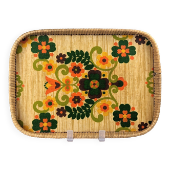 1970s floral patterned tray in rattan and plastic