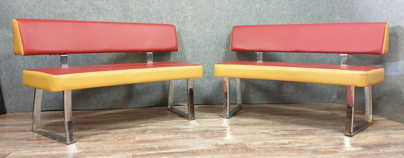 Pair of semi-moon benches in skai and chrome steel