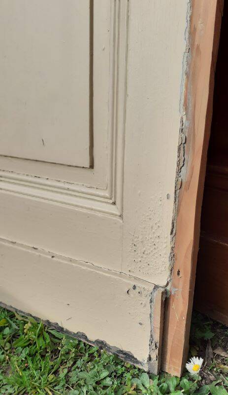 Low wall panelling 8.65m panelled with mouldings wainscoting skirting.