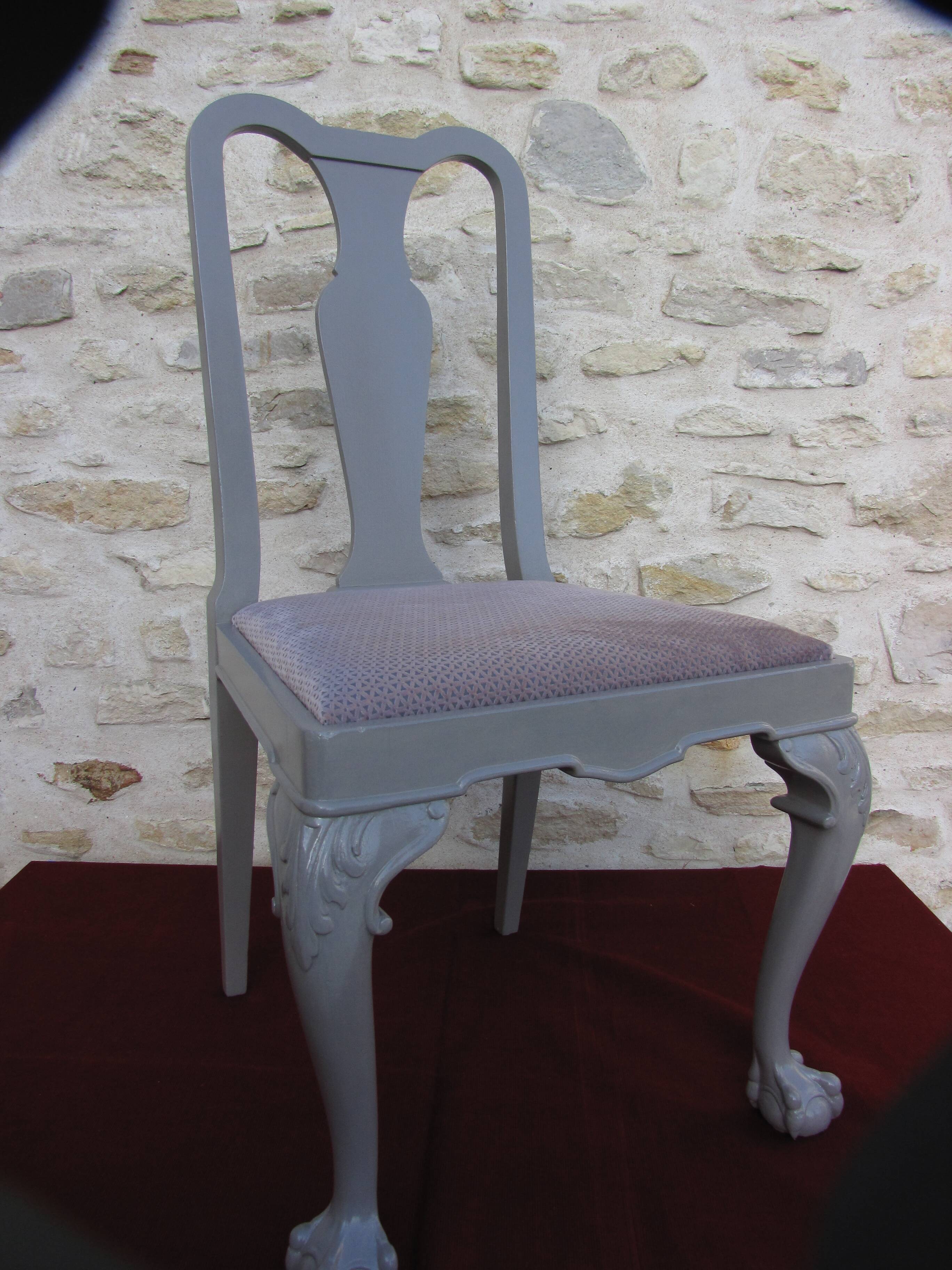 Lot of 2 chippendale chairs