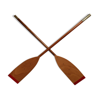 Former wooden double-row paddle