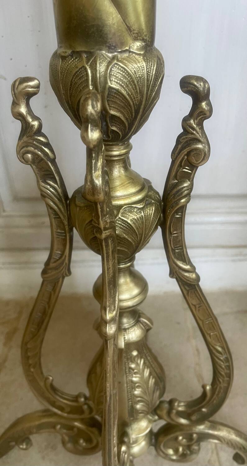 Freestanding brass coat rack