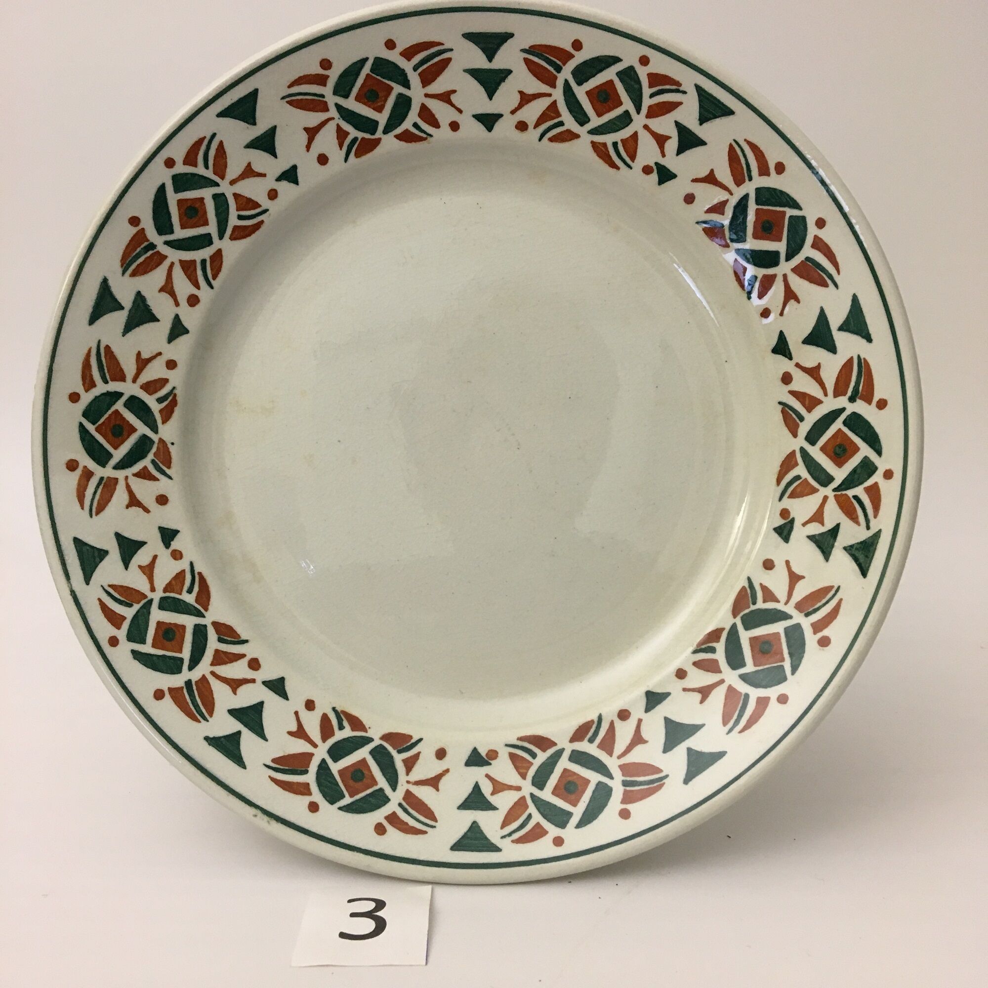 Set of 6 flat plates stamped "k&g lunéville", model "mariette"