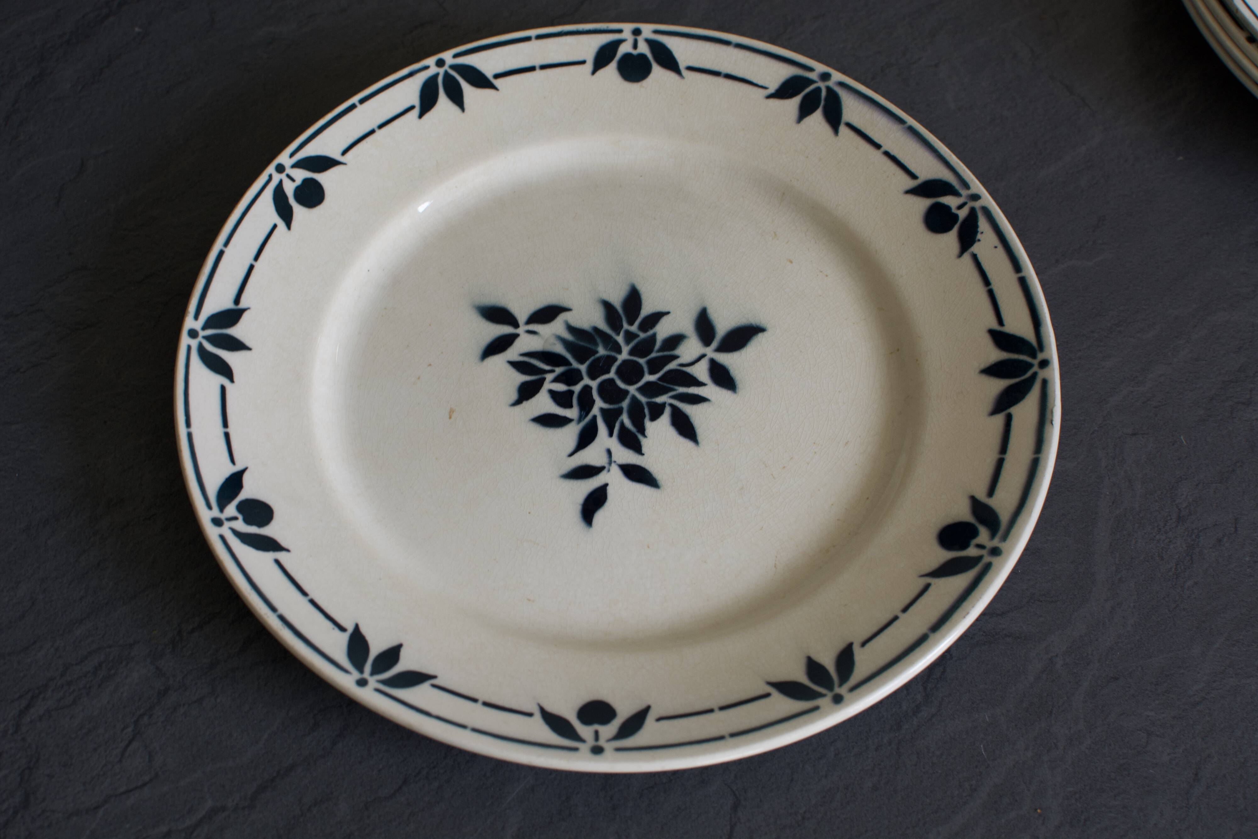 Old plates Badonviller blue flowers
