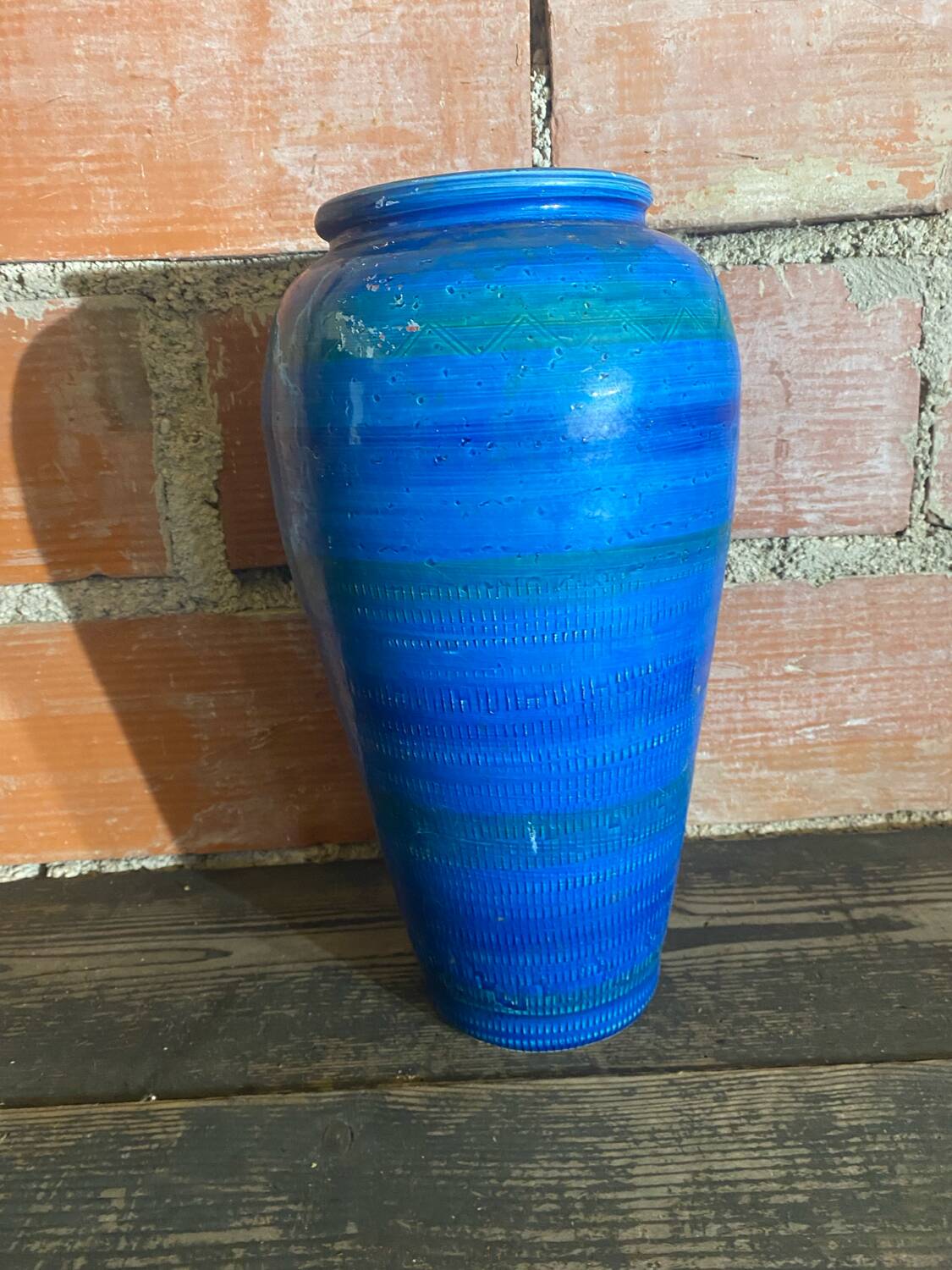 Antique ALDO LONDI vase for Bitossi, Chiseled Ceramic, Blue, Rimini Series