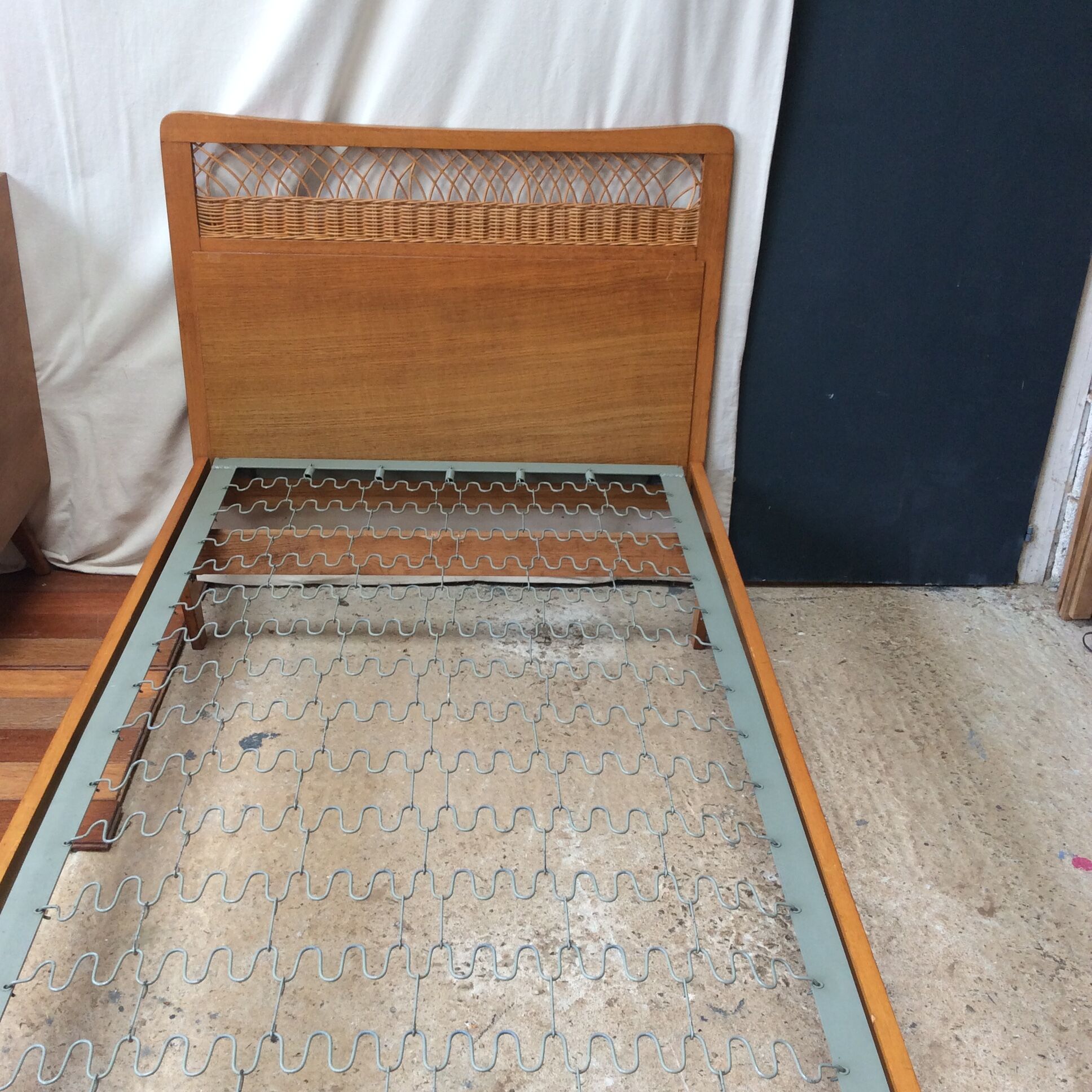 Bed in wood and rattan of the 50/60