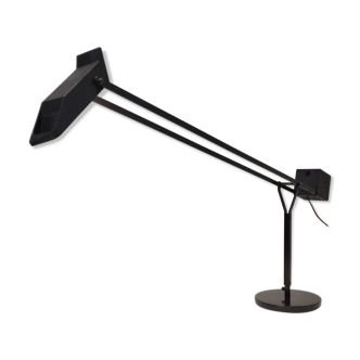 Fase desk lamp