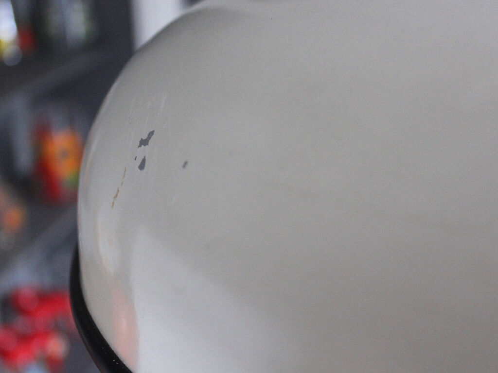 Ufo space-age hanging lamp