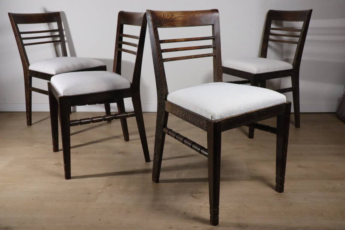 Set of 4 modernist chairs in oak and boucle fabric - 1940