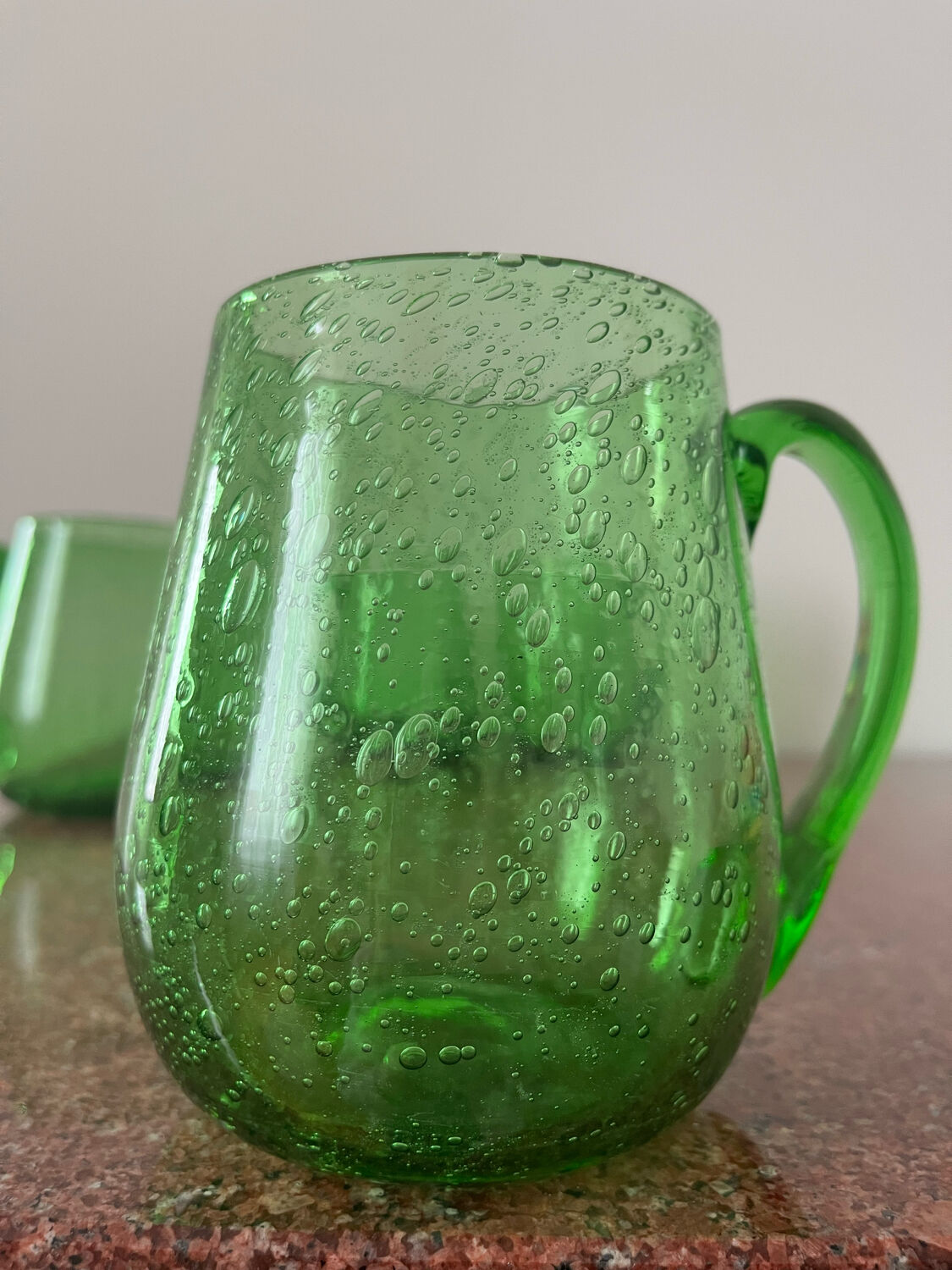 Bubbled glass beer mugs