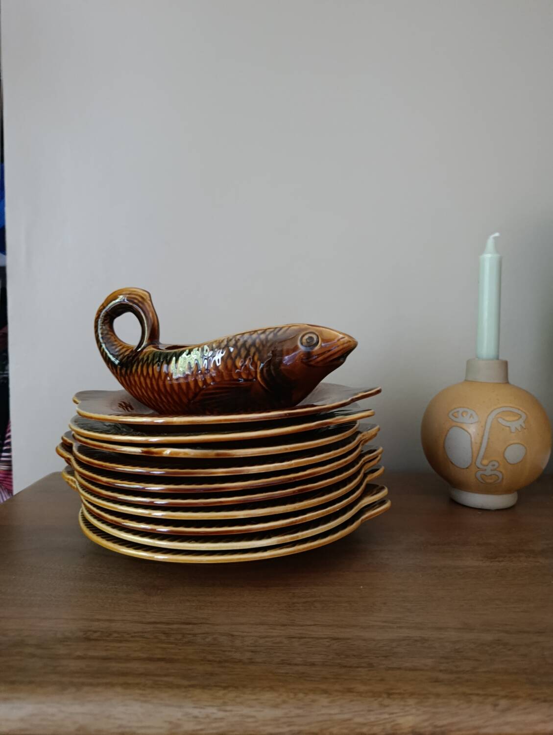 Fish-shaped plates and zoomorphic gravy boat, Sarreguemines earthenware