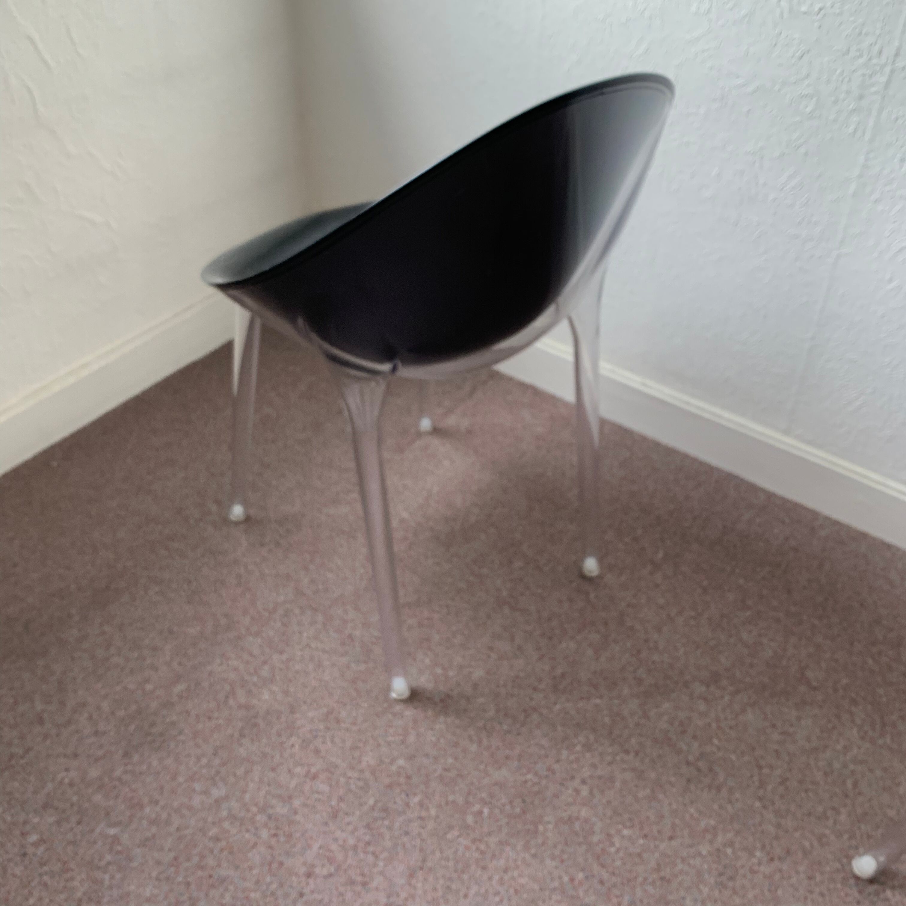 Chaises Mr.Impossible Kartell par Starck Selency