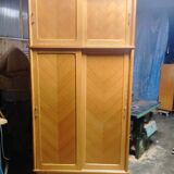 Vintage sliding wardrobe with 2 shelves, Scandinavian inspiration.