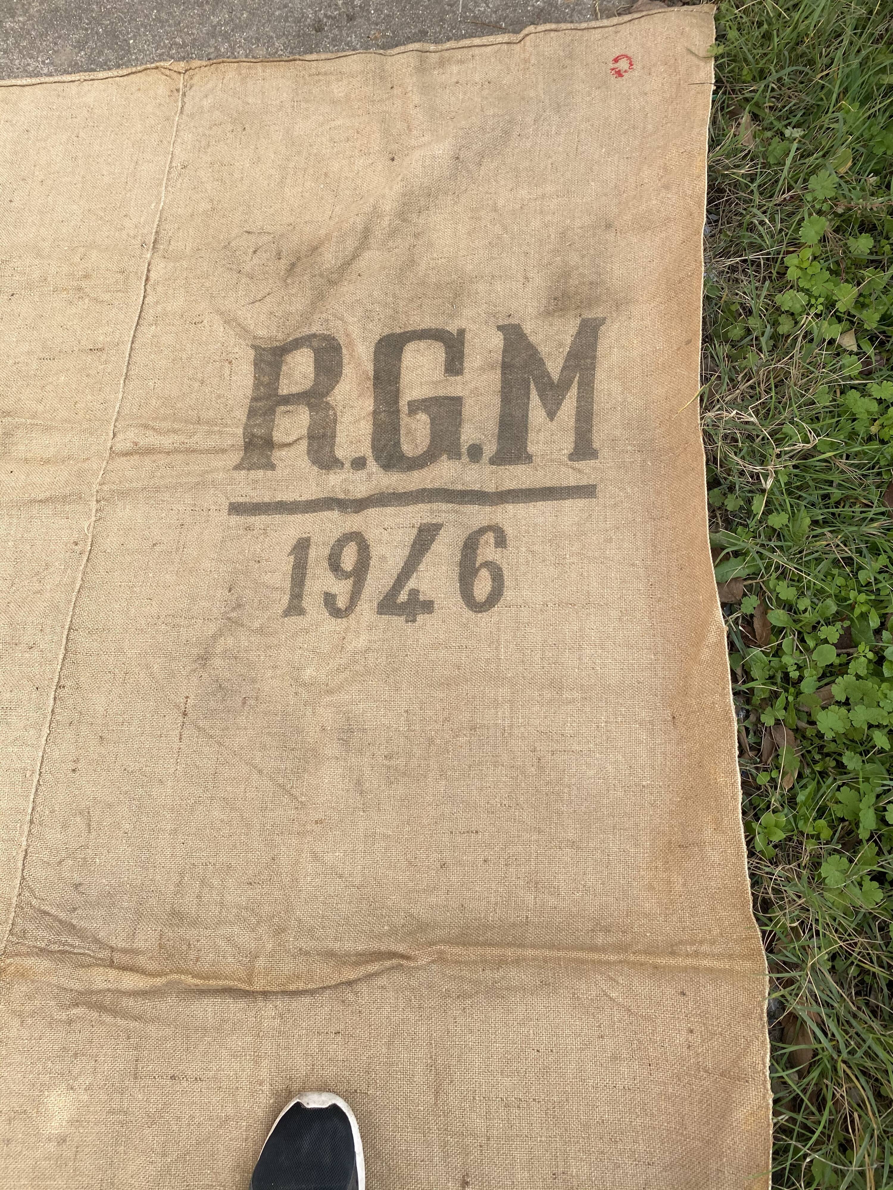Large burlap 1946