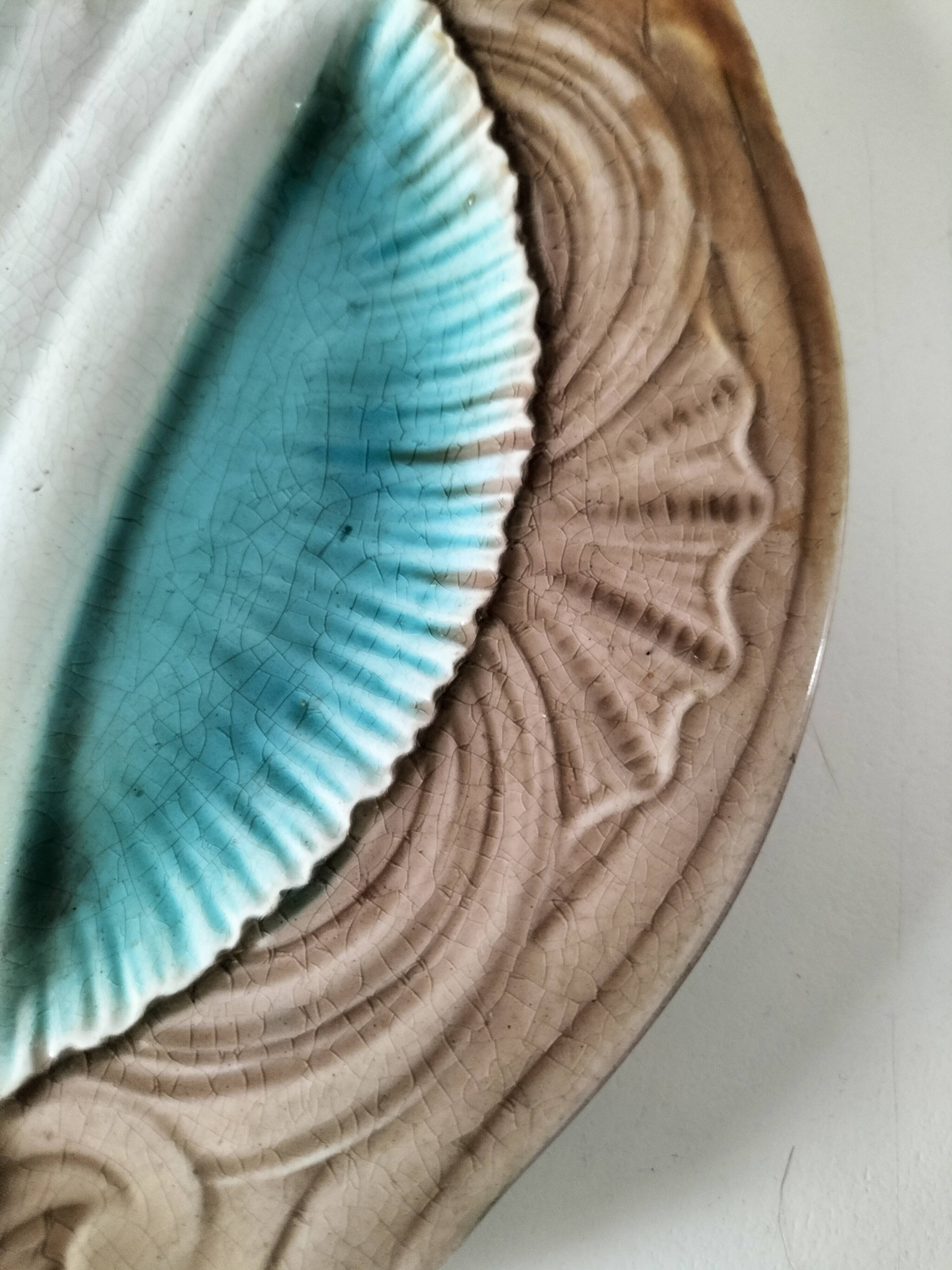 Asparagus plate in earthenware – acanthus and shells – around 1900