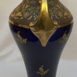 Porcelain vase from Tours