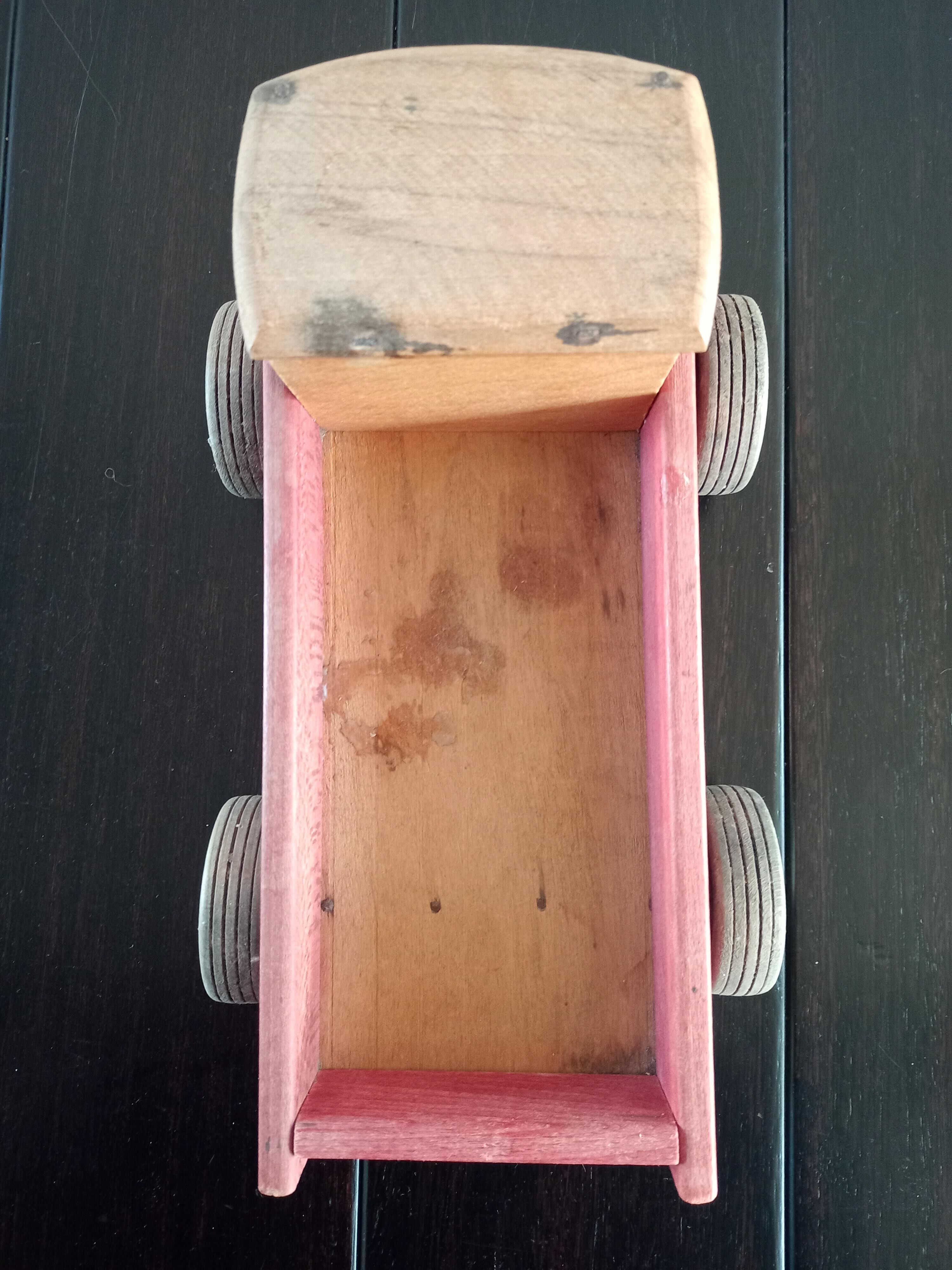 Wooden toy truck dejou old