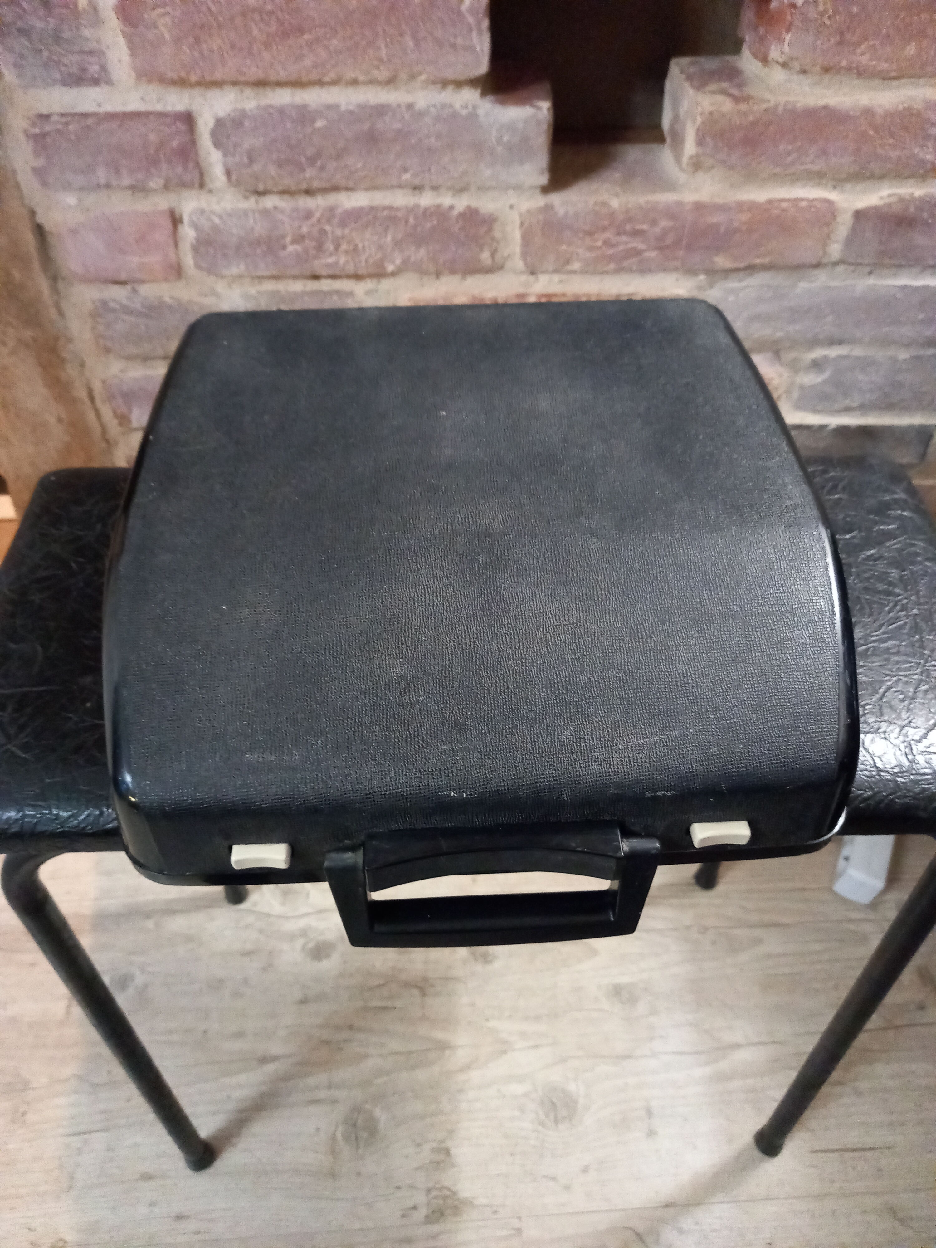 Brother Deluxe 800 typewriter