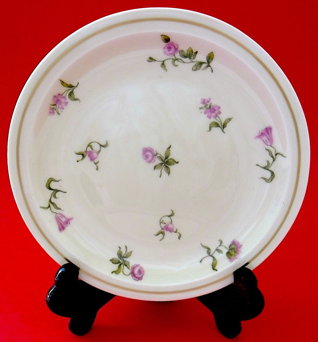 Porcelain dessert service with floral decoration