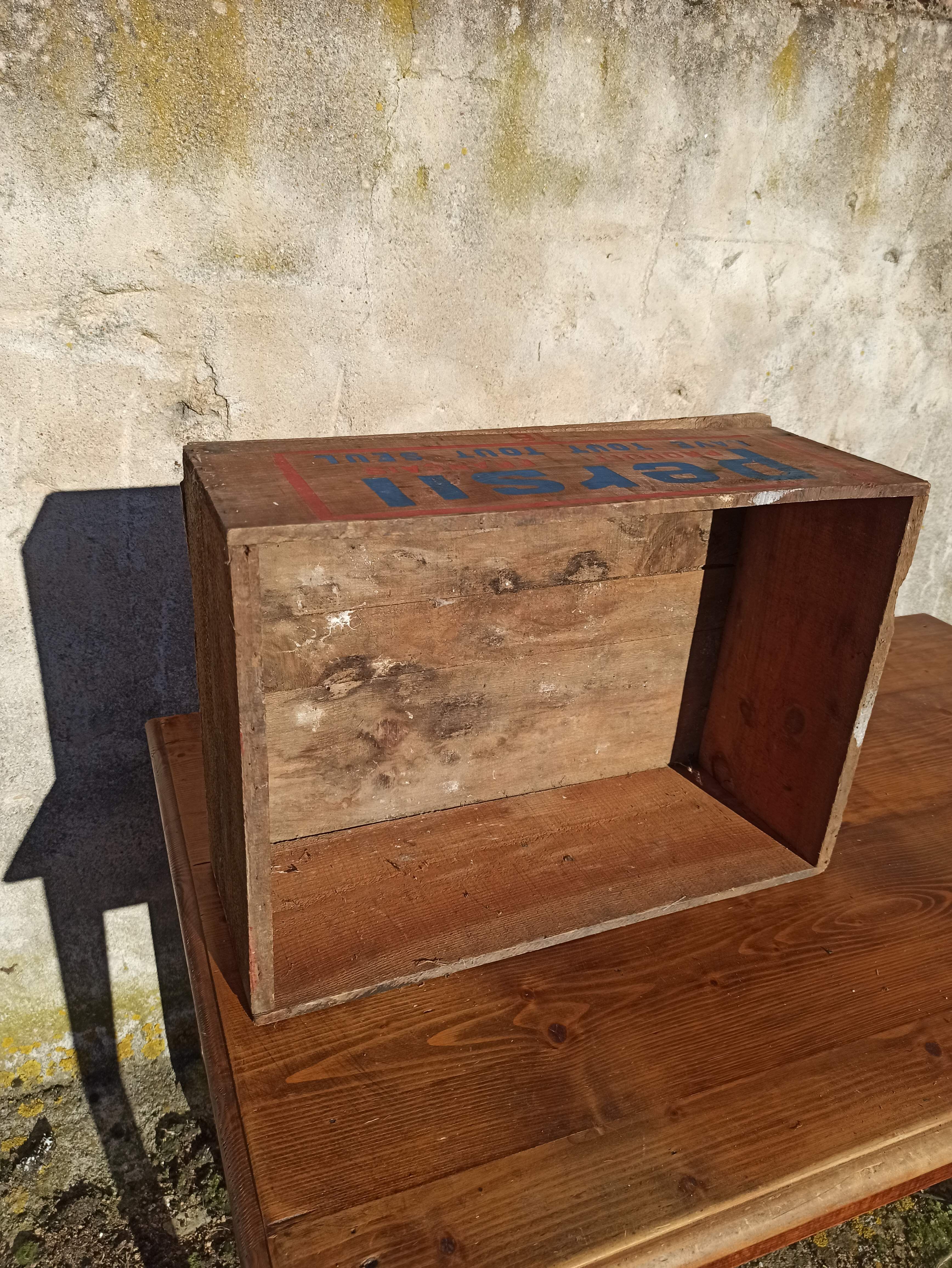 Wooden advertising parsley box