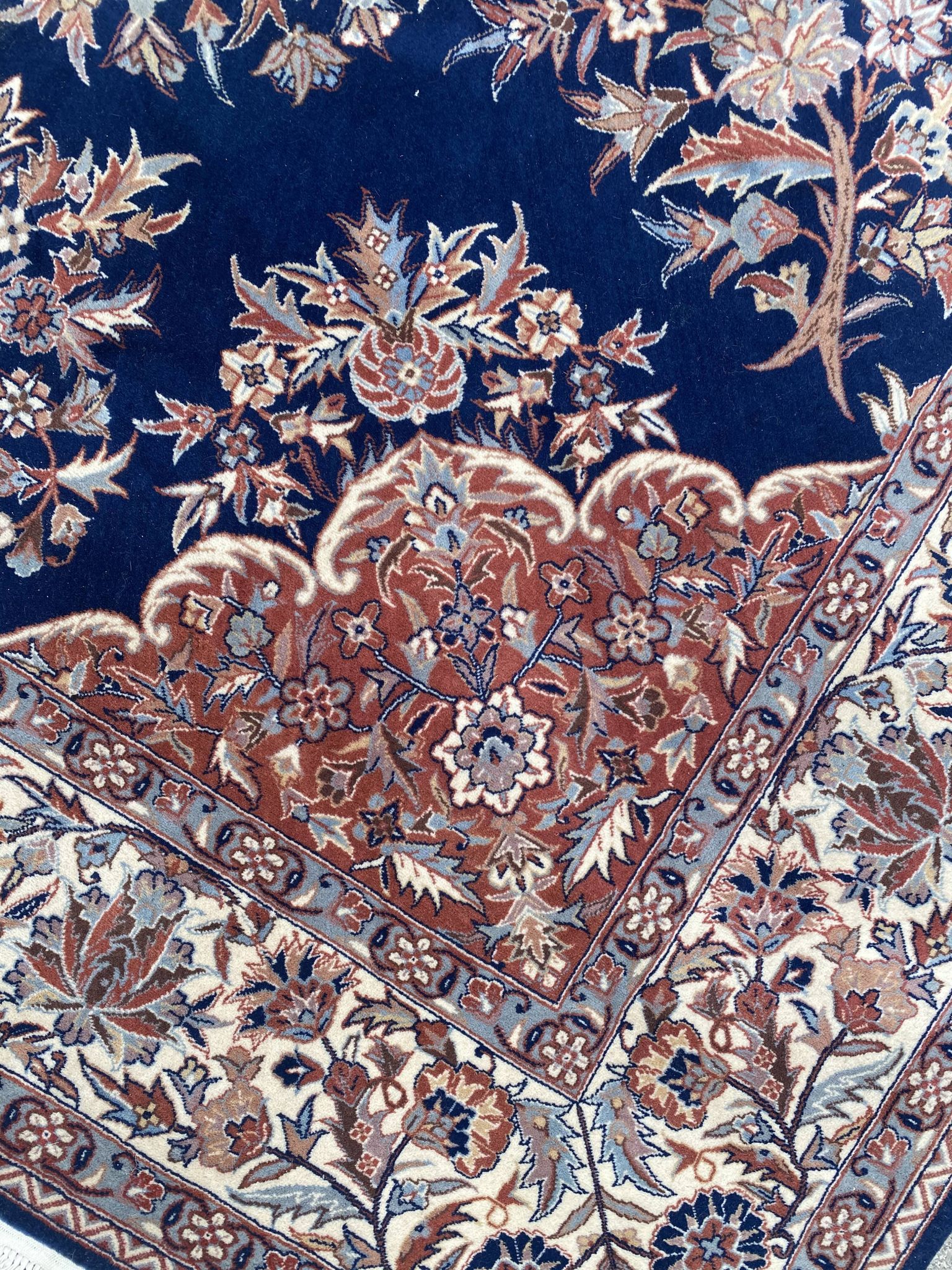 Nice big vintage carpet Sino Persian fine handmade 185x285 cm