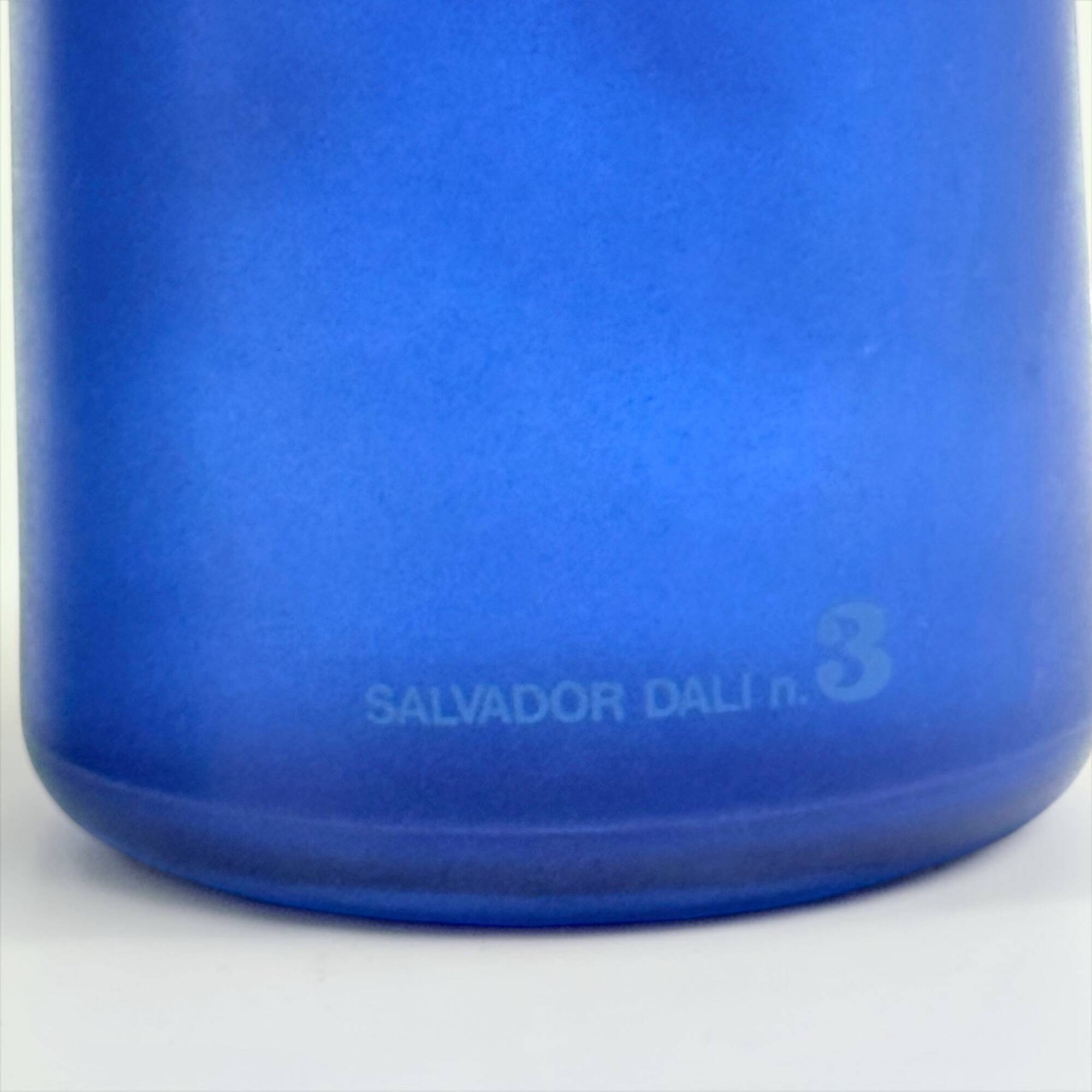 Ensemble de 3 bouteilles design bleu par Salvador Dali Rosso Antico 1970