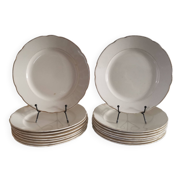 Set of 6 Villeroy and Boch flat plates in ivory color and gold edging